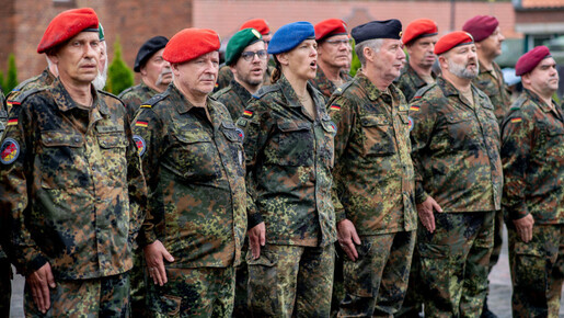 Duitsland eert voor het eerst weer soldaten